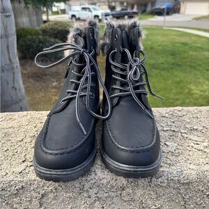 Black Fur-Lined Lace-Up Boots